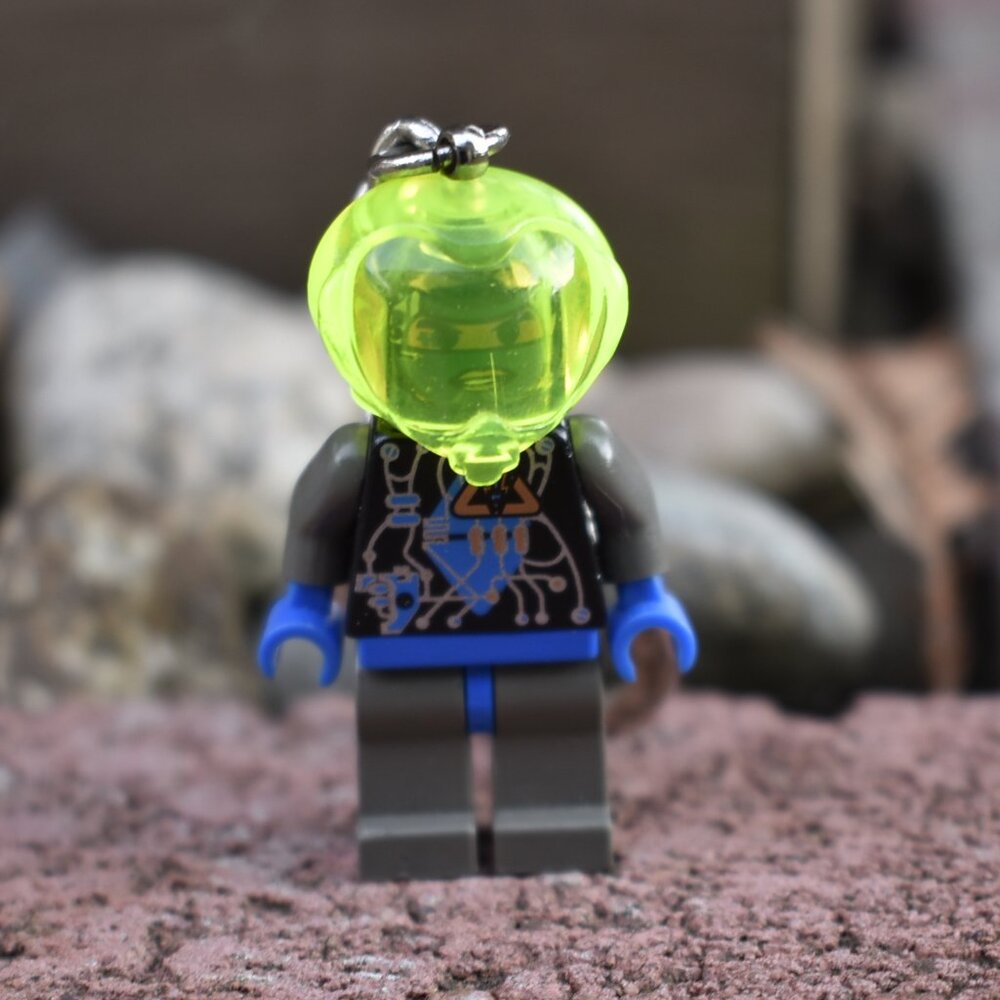 Lego Space Insectoids Zotaxian Alien Lady Minifigure Keychain